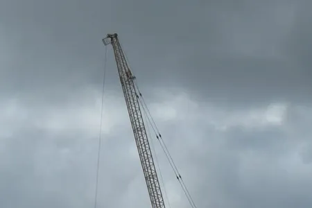 12-crane.webp