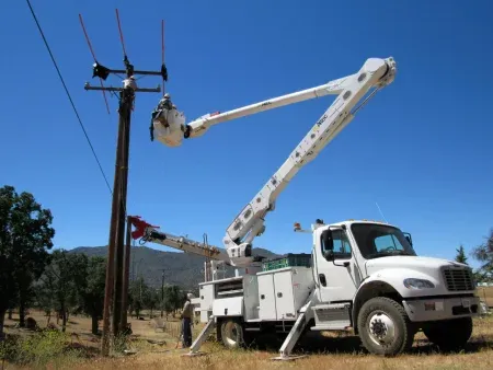 bucket-truck-2.webp